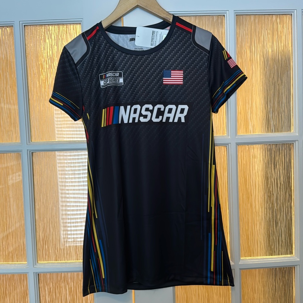 NASCAR Cup Series Women’s Performance T-Shirt Size Large New With Tags